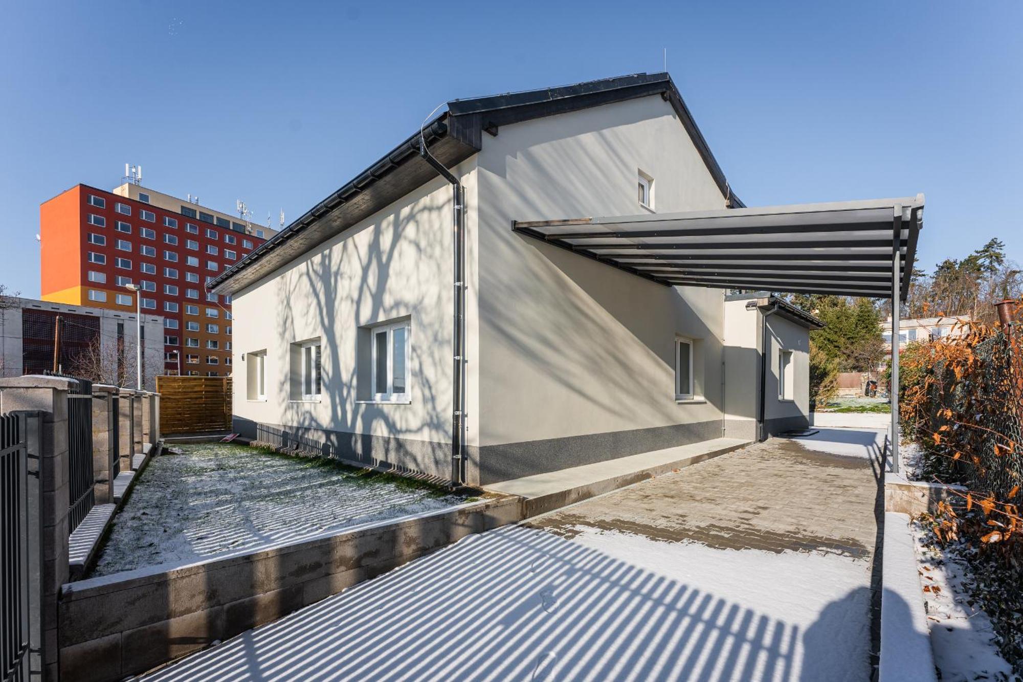 Apartmany Modrany Praga Exterior foto
